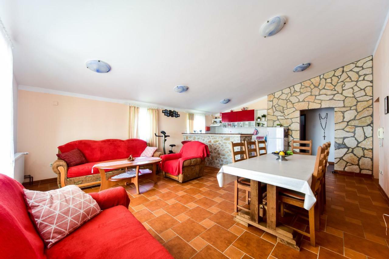 Haus Josipa Bed and Breakfast Maslenica Eksteriør billede