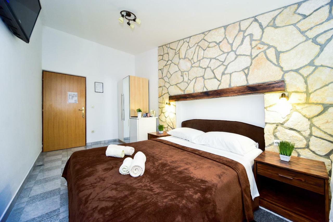 Haus Josipa Bed and Breakfast Maslenica Eksteriør billede